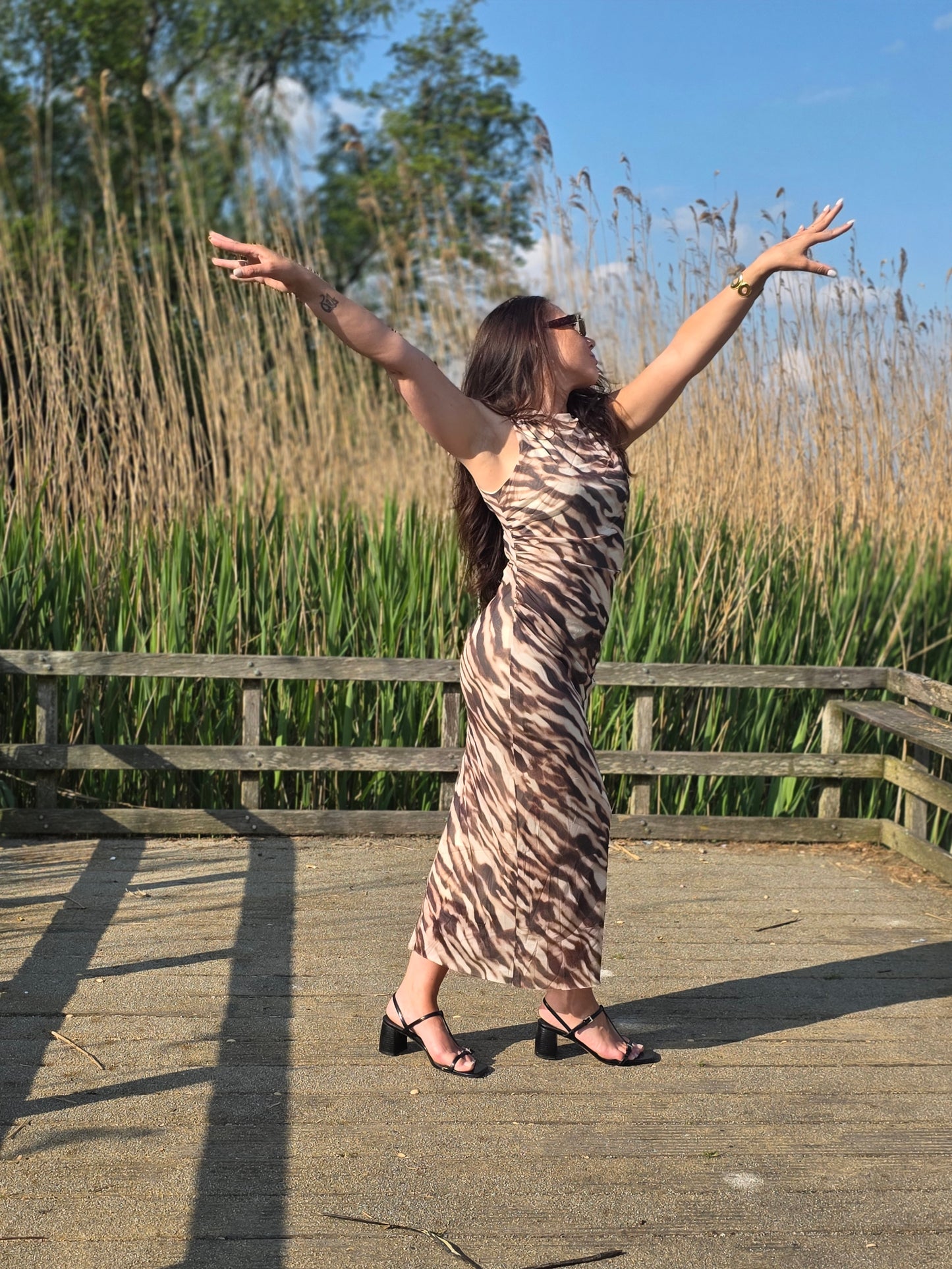 Mesh dress brown