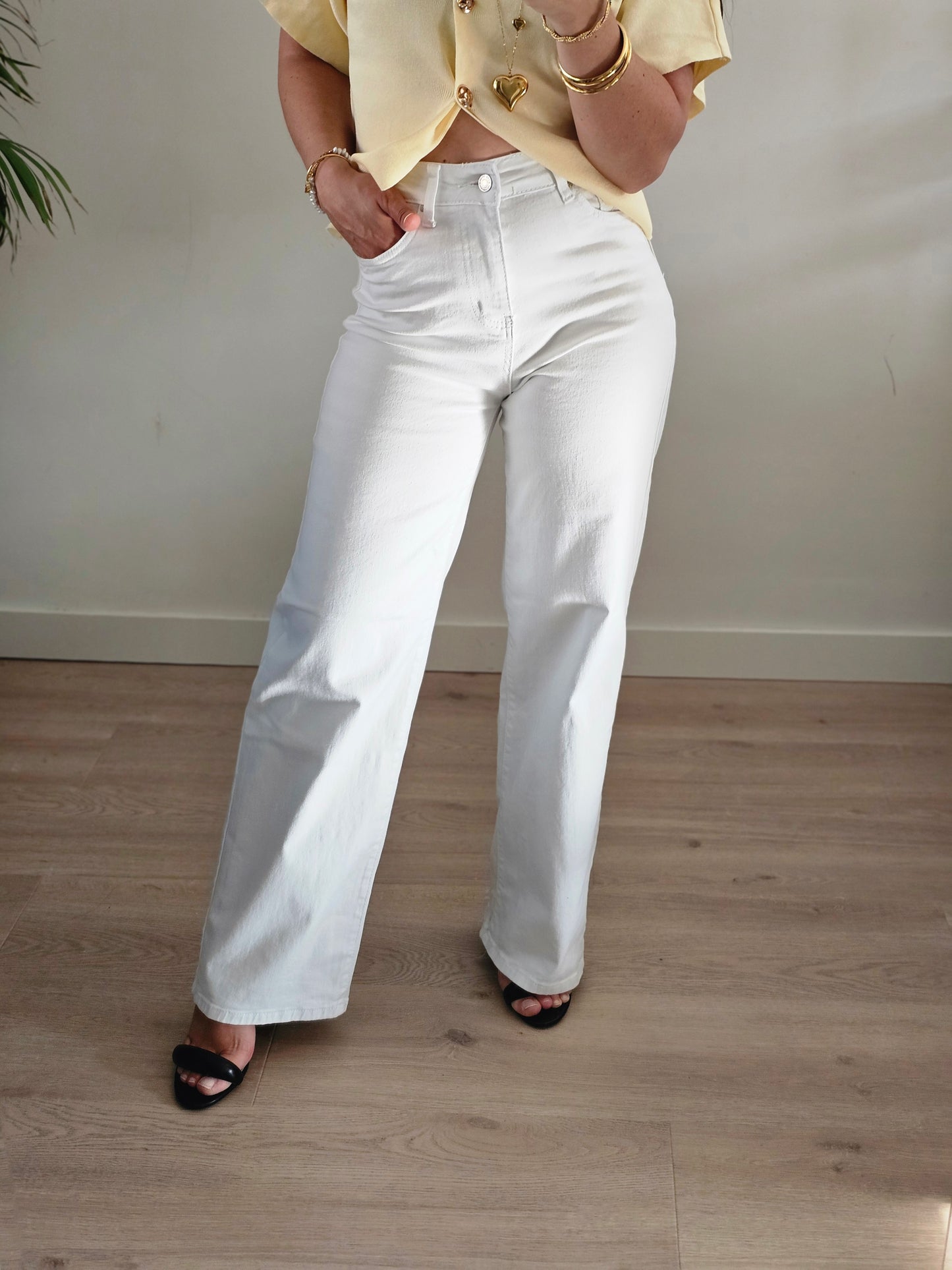 Wide leg jeans wit