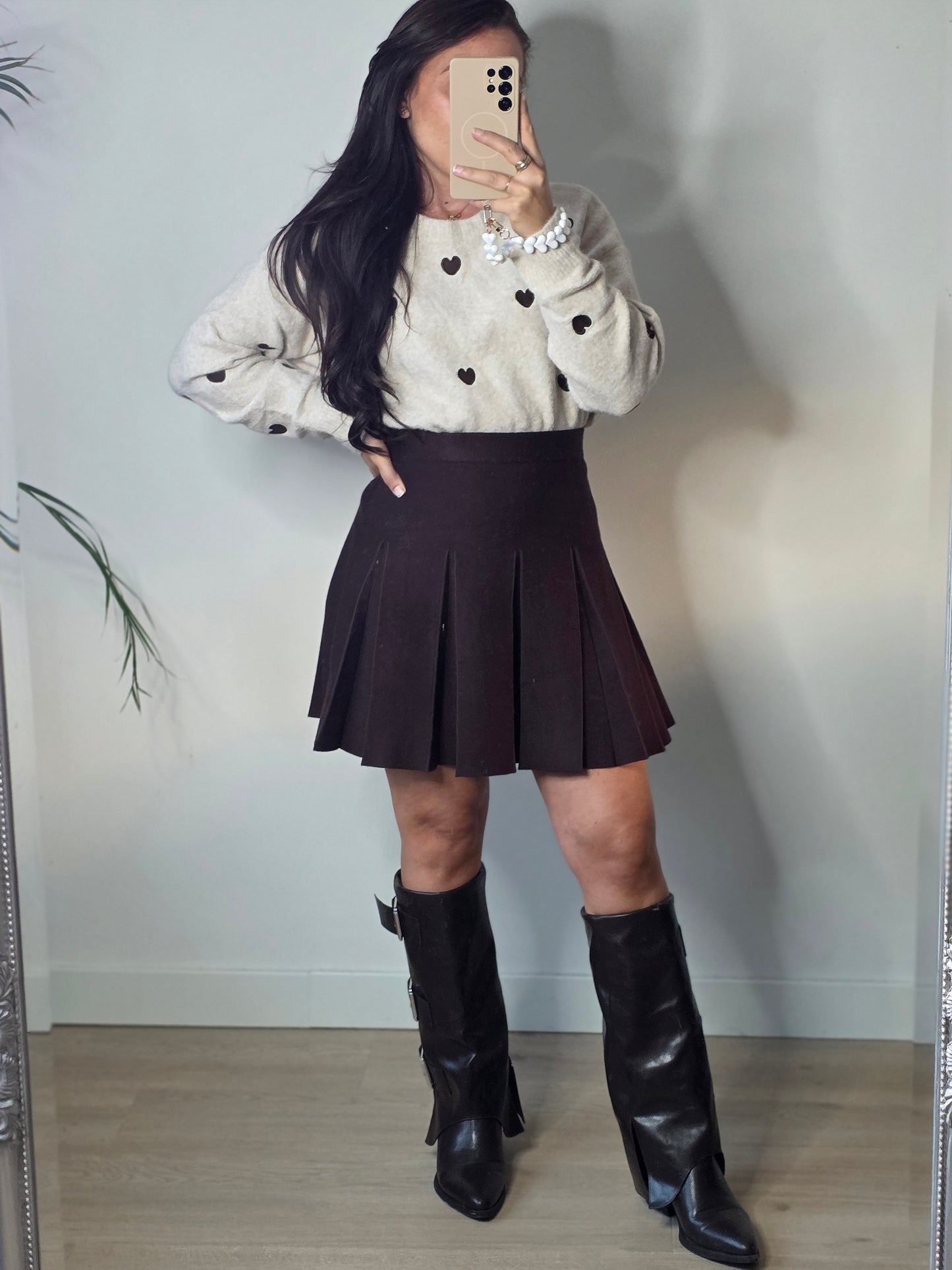 Brown skirt