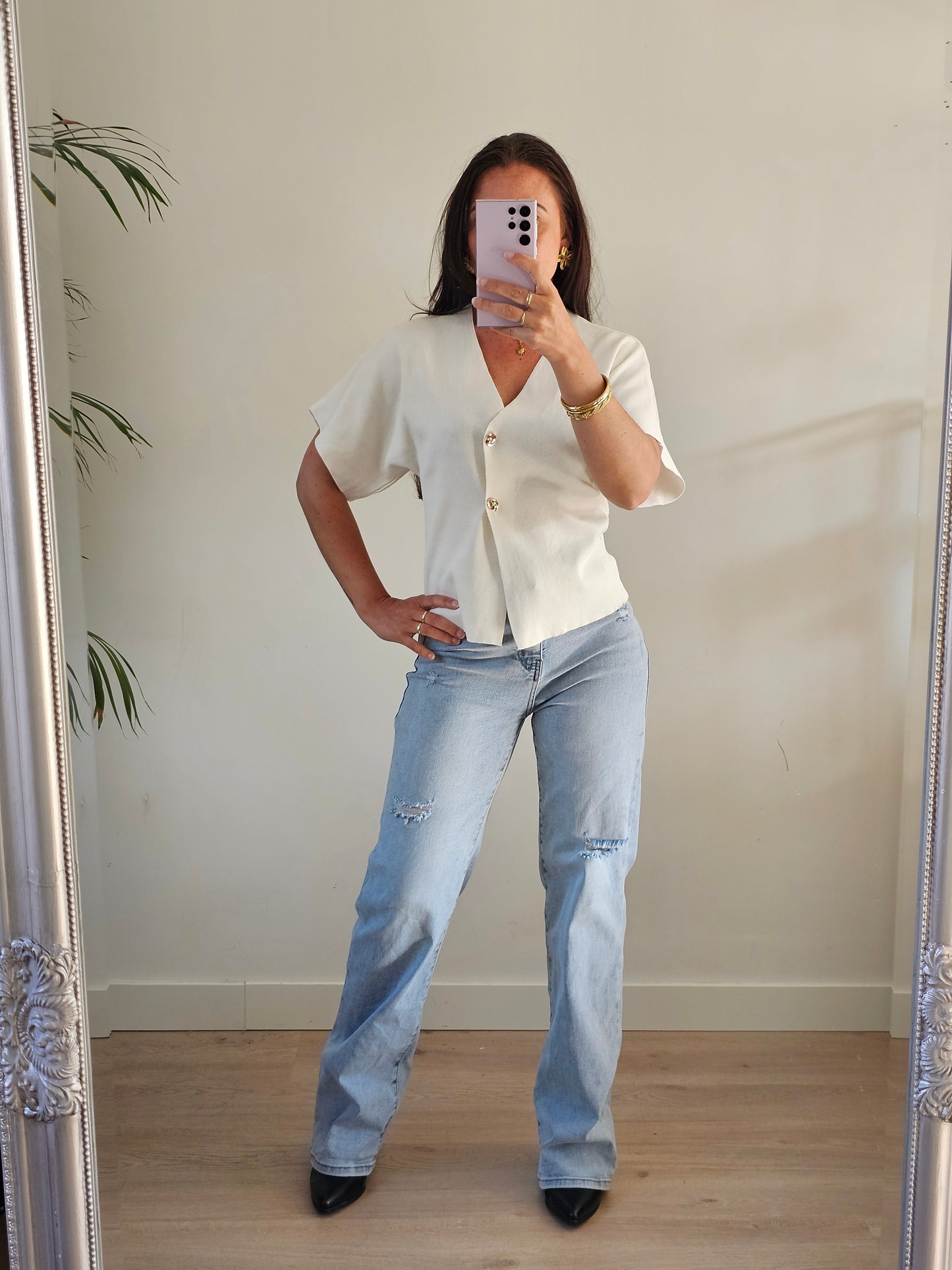 Gold button top wit