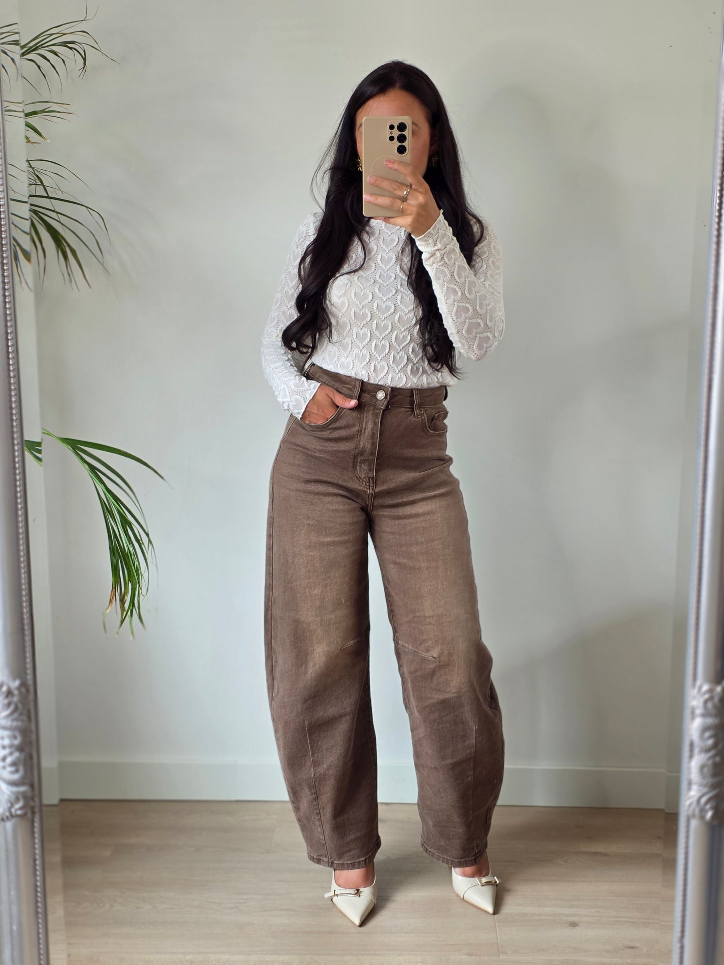 Off white hart top
