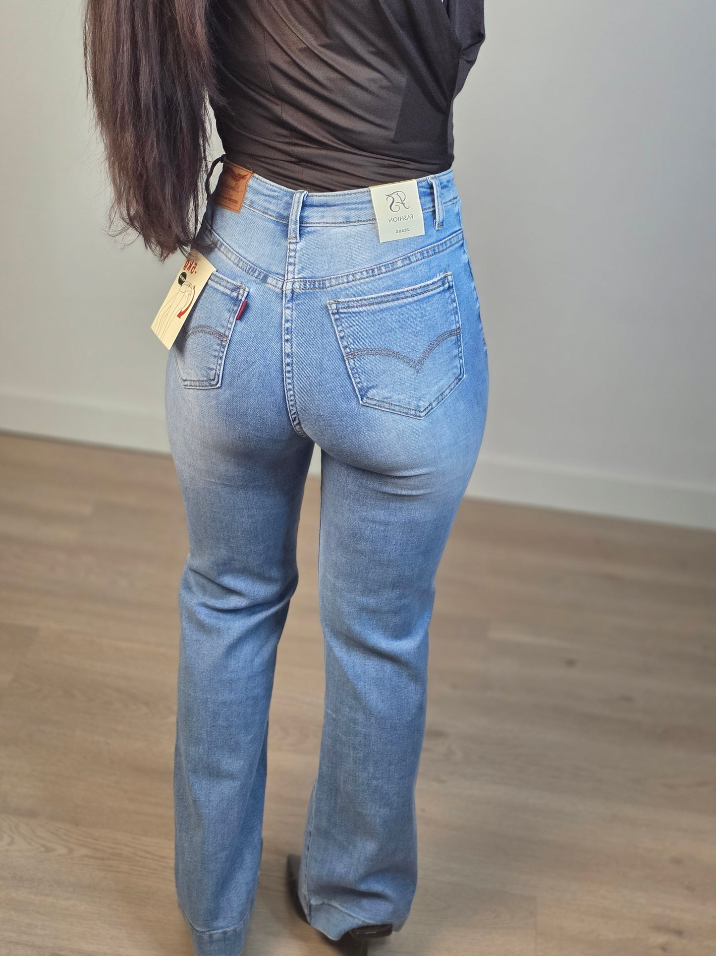 Lev Jeans