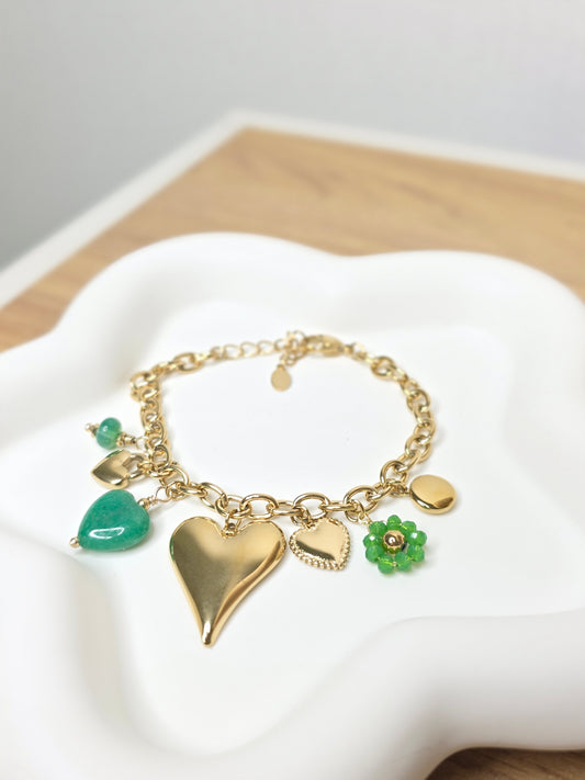 Green heart bracelet gold
