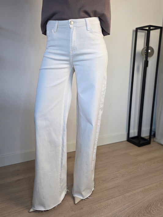 Cut-off jeans beige