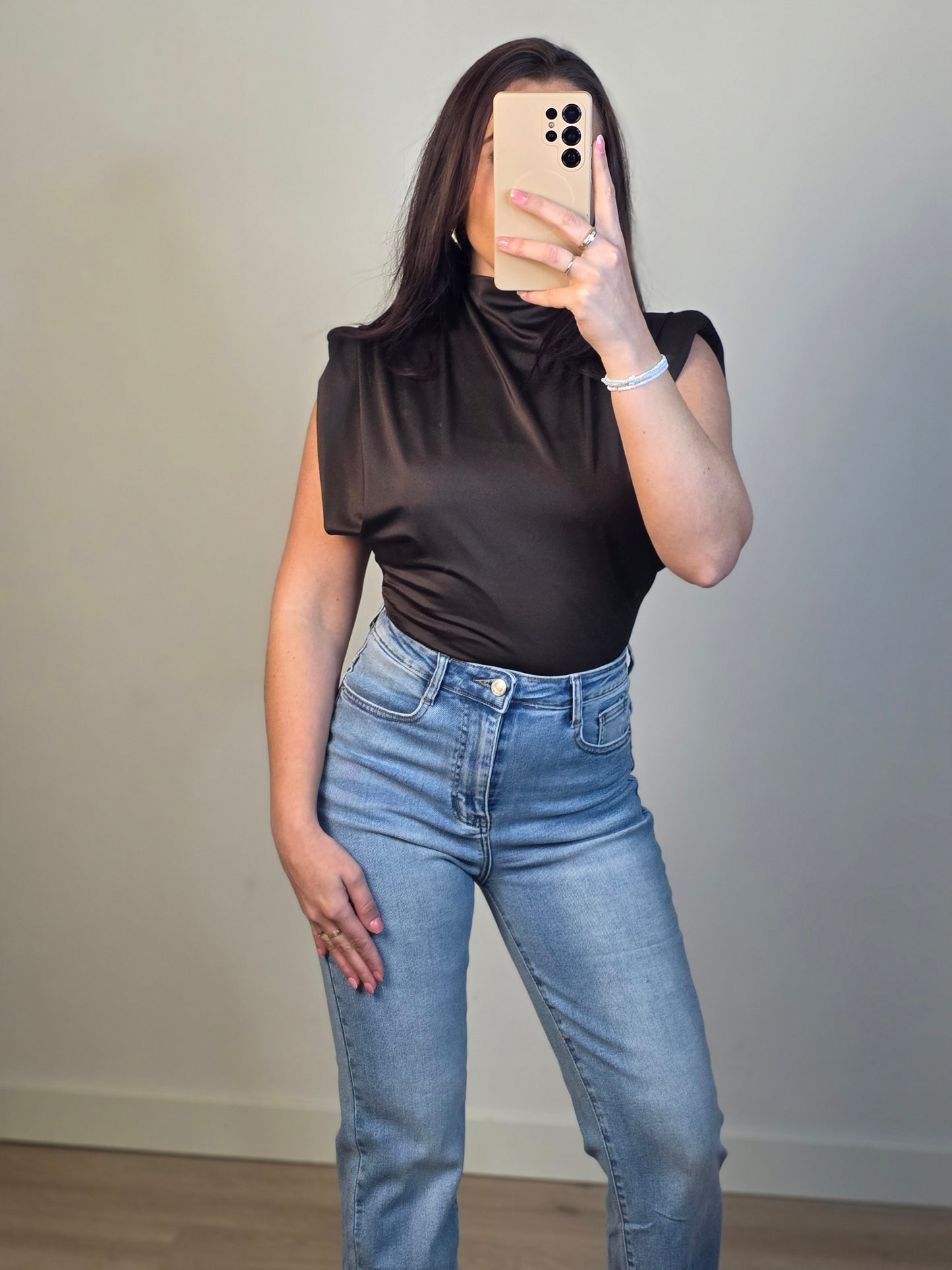 Padded shoulder top