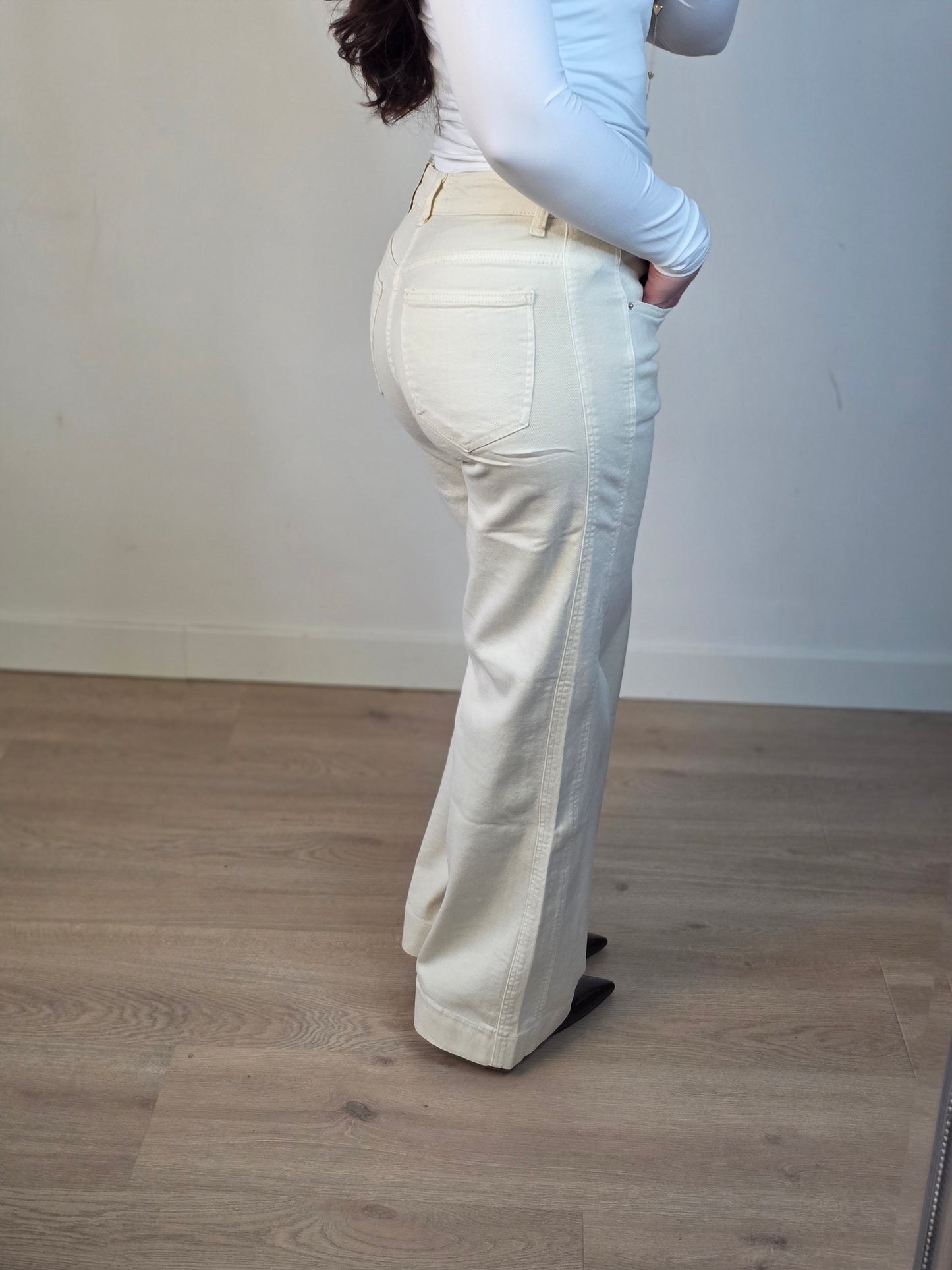 Wide leg jeans beige