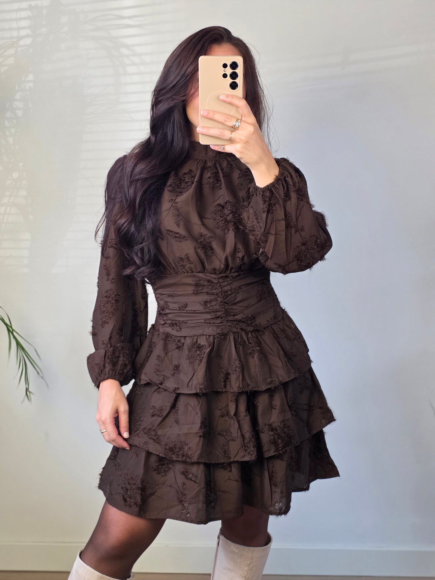 Ruffle dress choco