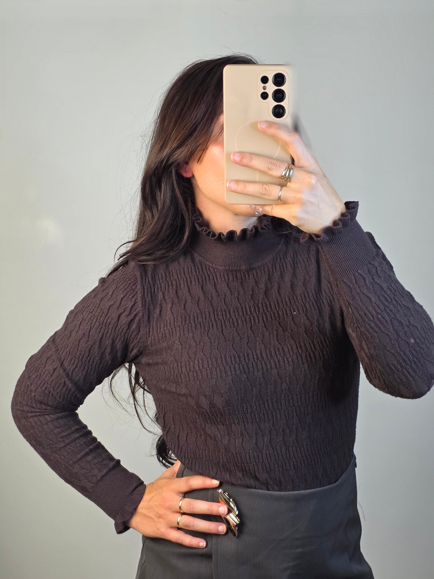 Basic ruffle patroon dark brown